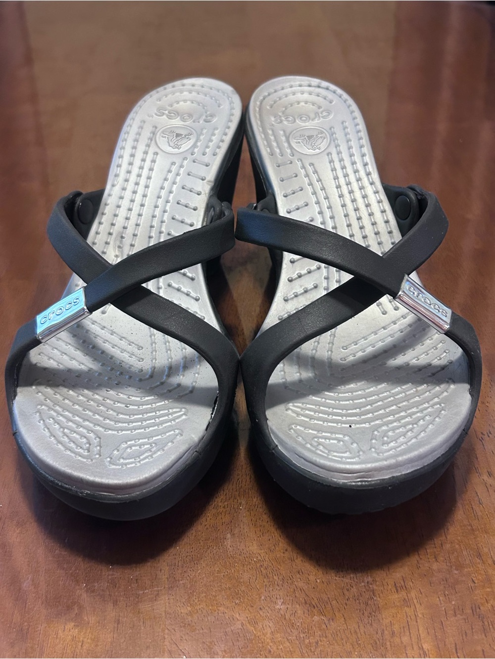 Crocs Sandals Womens Size 9 Cyprus IV Slip on Slide Heel Strappy 14558 Black - Picture 2 of 13